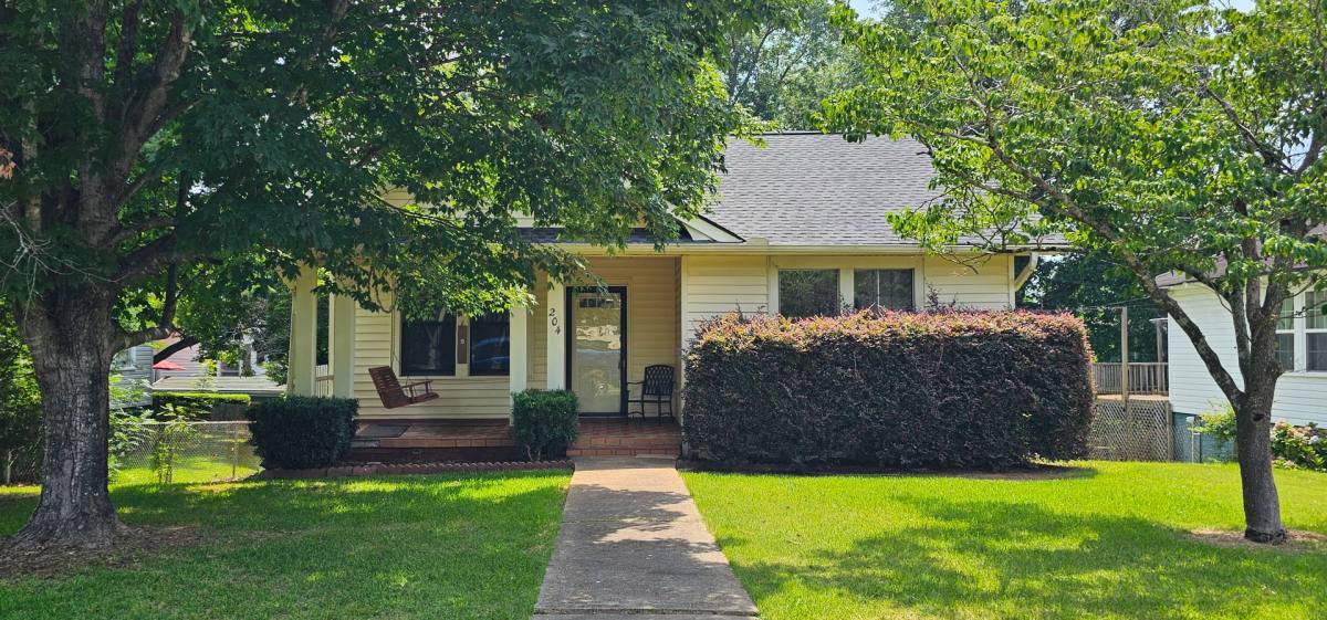 House for rent at 204 C St #SE, Thomaston, GA 30286