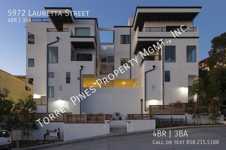 Townhouse for rent at 5972 Lauretta St, San Diego, CA 92110