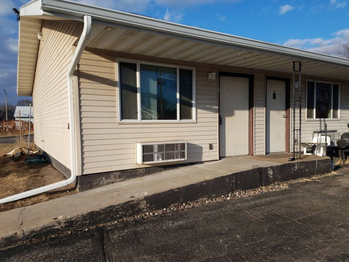 Apartment for rent at 1320 Bainbridge St, La Crosse, WI 54603