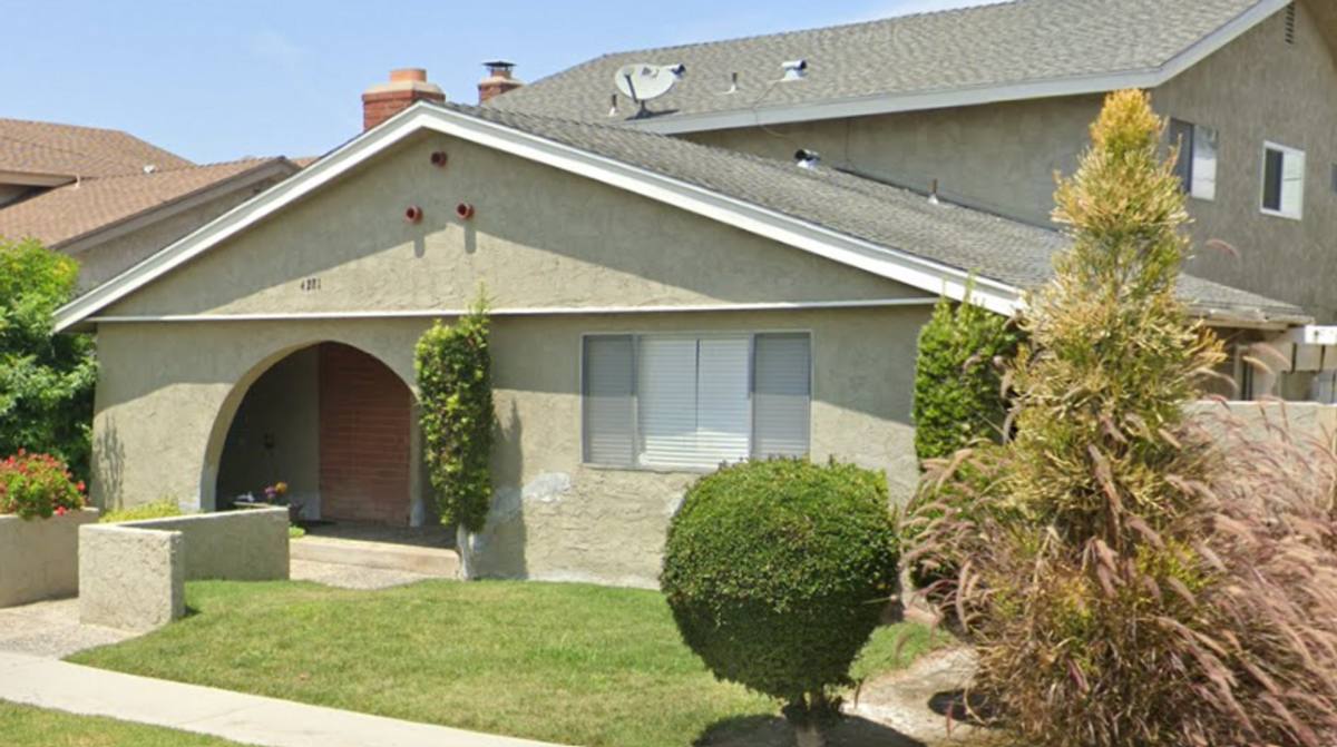 Townhouse for rent at 4281 Green Ave, Los Alamitos, CA 90720
