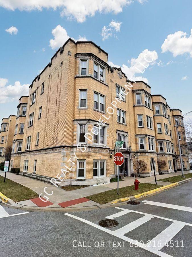 Apartment for rent at 7438 Adams St #J3, Forest Park, IL 60130