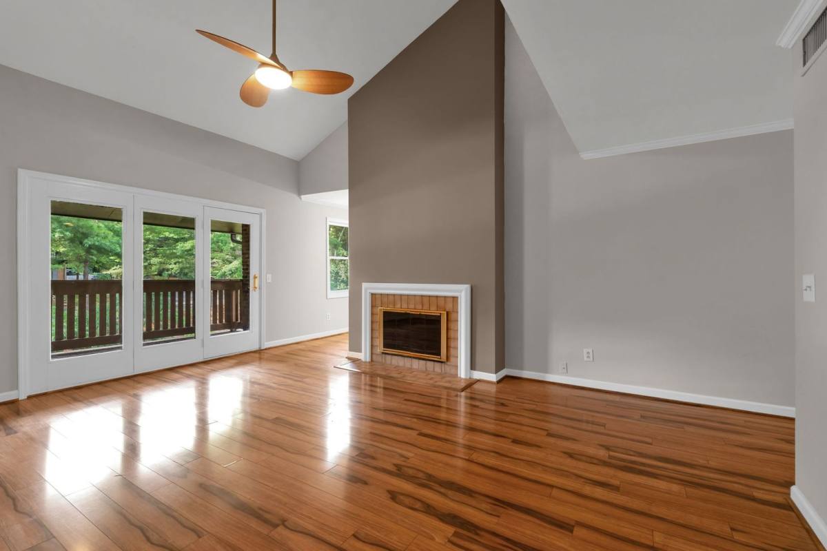 Condo for rent at 123 Hillsboro Place, Nashville, TN 37215