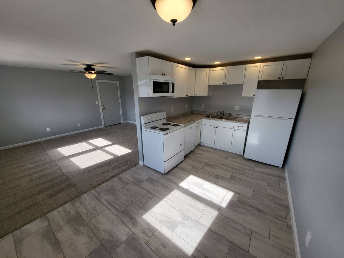 Apartment for rent at 3342 Heatherton Dr, Davenport, IA 52804