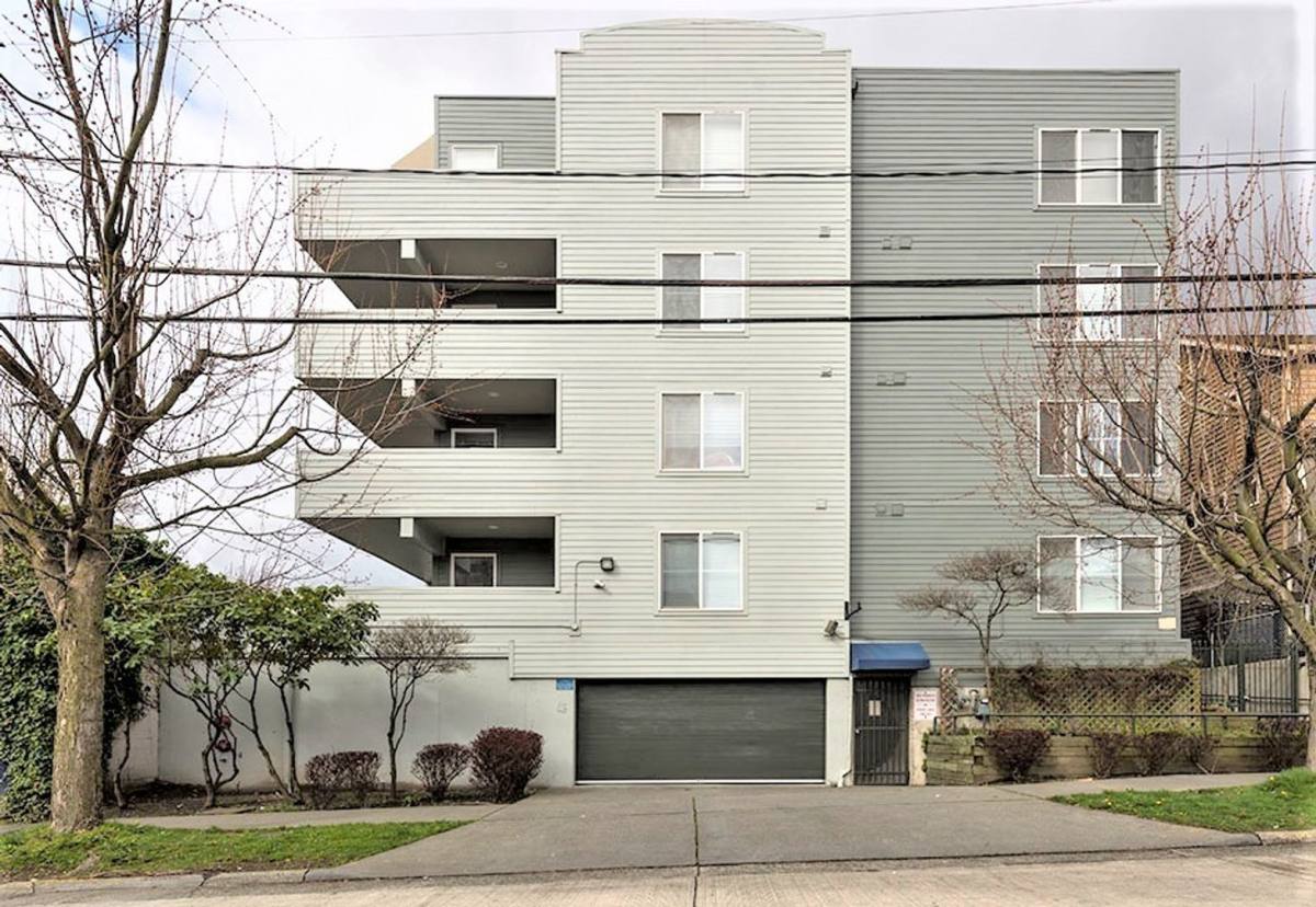 Apartment for rent at 4511 8th Ave NE, Seattle, WA 98105