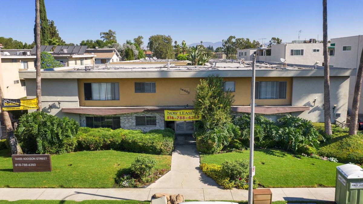 Apartment for rent at 14403 Addison St, Sherman Oaks, CA 91423