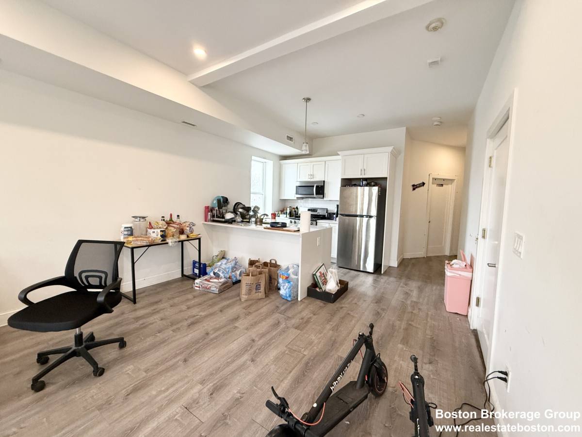 Apartment for rent at 301-305 Dudley St #8, Roxbury, MA 02119