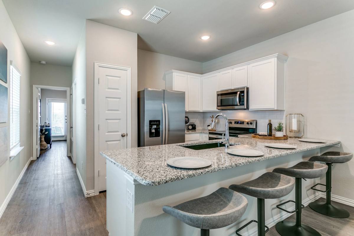 Apartment for rent at 5401 Barlean Ranch, Fort Worth, TX 76123