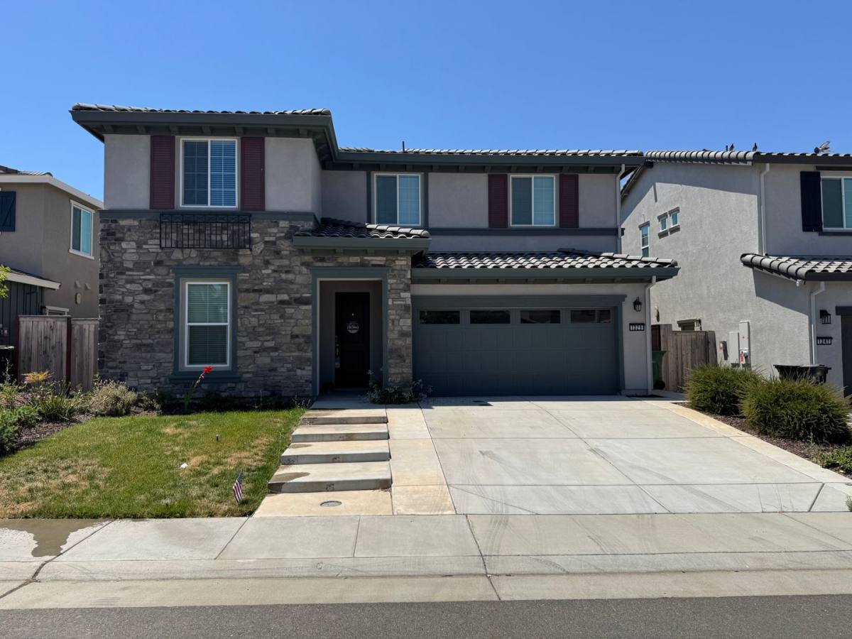 House for rent at 1329 Stark Bridge Rd, Lincoln, CA 95648