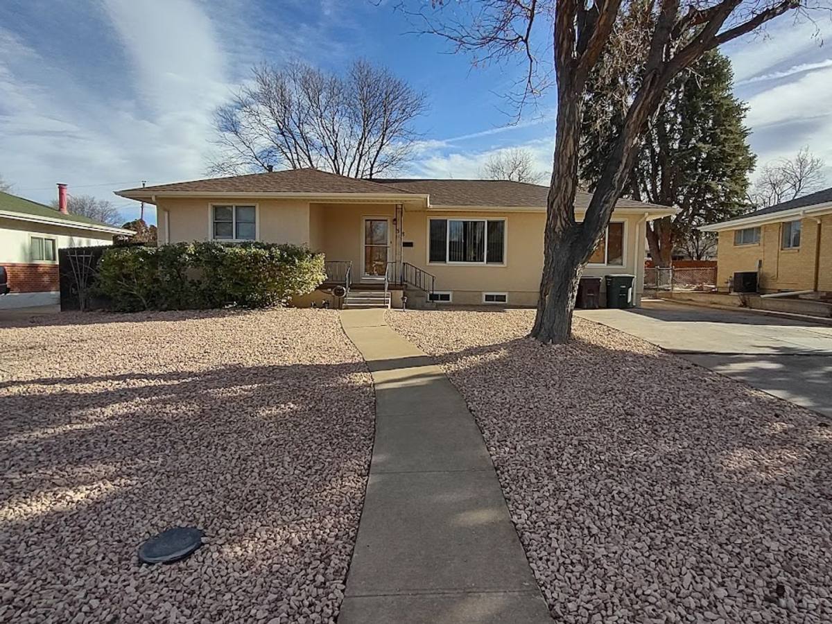 House for rent at 38 Duke St, Pueblo, CO 81005