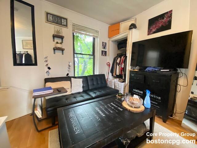Apartment for rent at 24 Stillman #5R, Boston, MA 02113