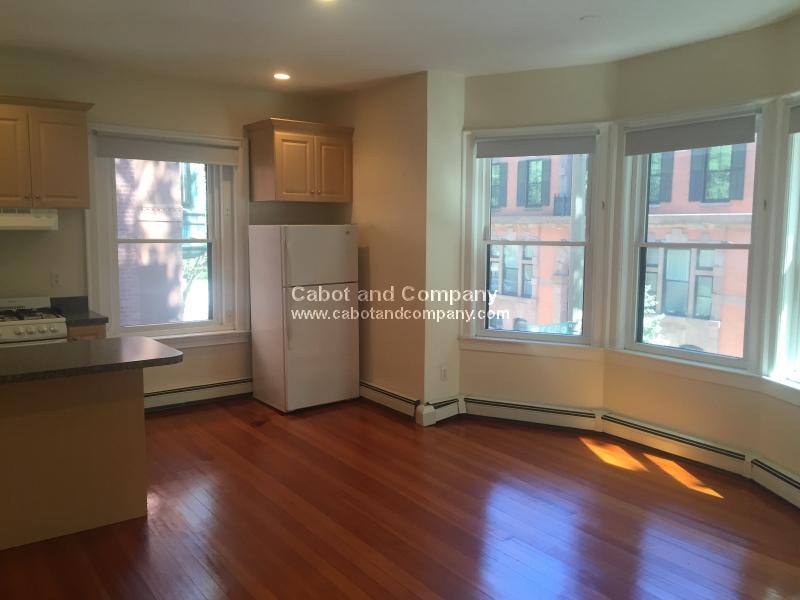 Apartment for rent at 17 Exeter St #2, Boston, MA 02116