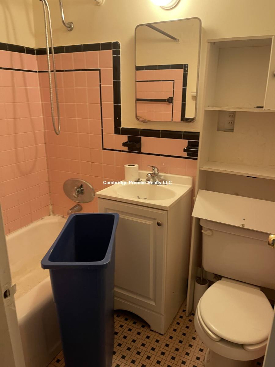 Apartment for rent at 48 Kirkland St #5, Cambridge, MA 02138