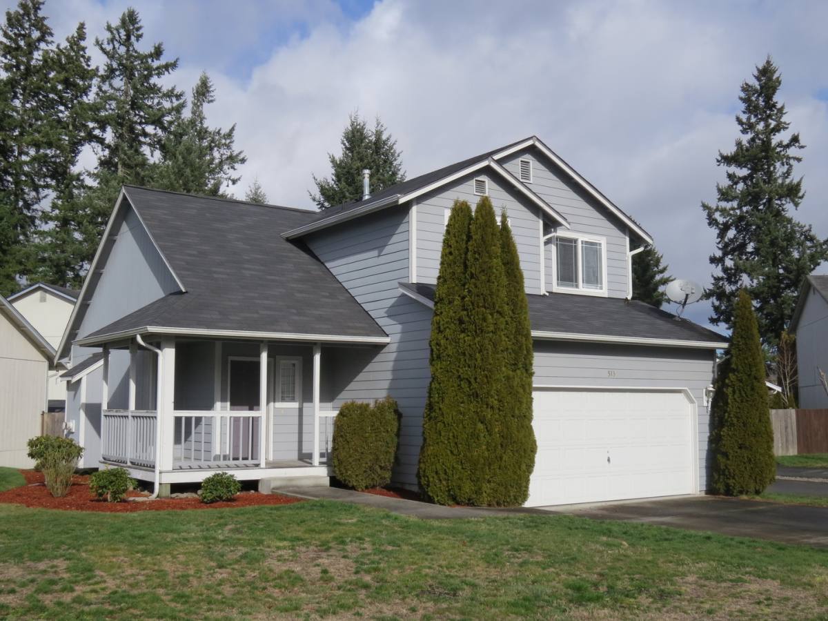 House for rent at 513 135th St S, Tacoma, WA 98445