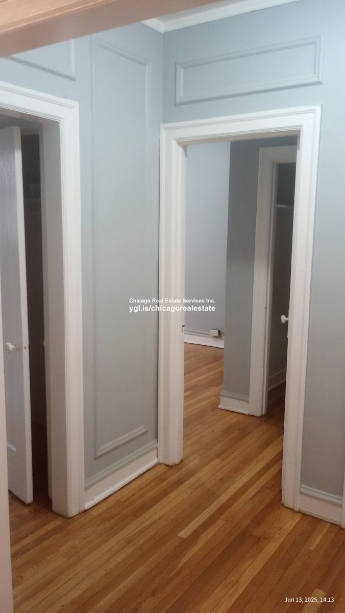 Apartment for rent at 1365 W Estes Ave, Chicago, IL 60626