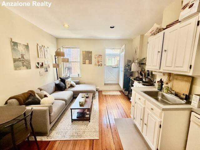 House for rent at 24 Hull St #2R, Boston, MA 02113