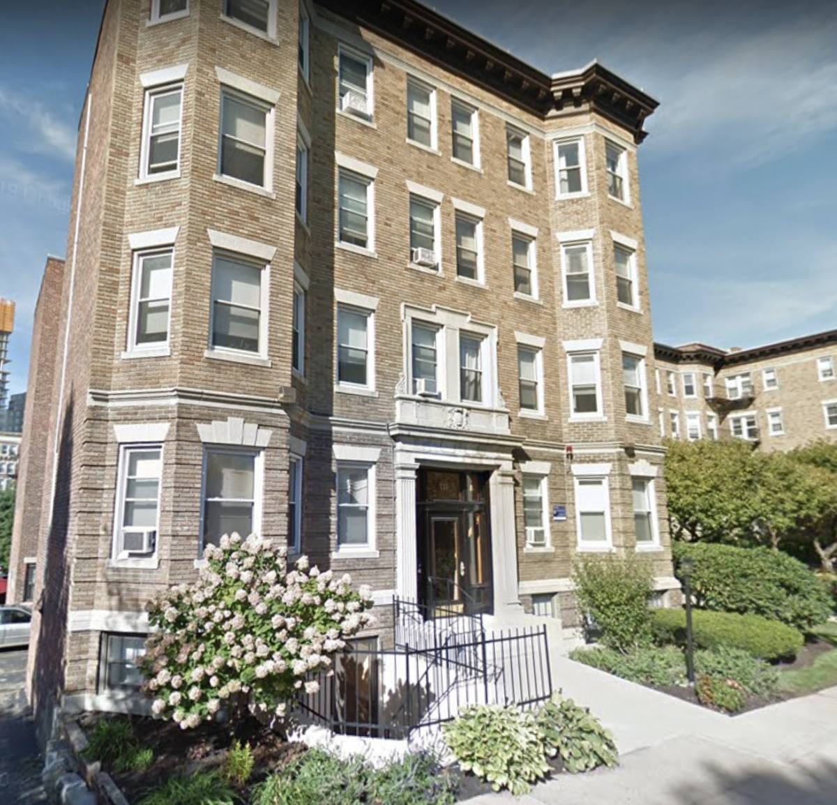 Apartment for rent at 111 Queensberry St #C, Boston, MA 02215