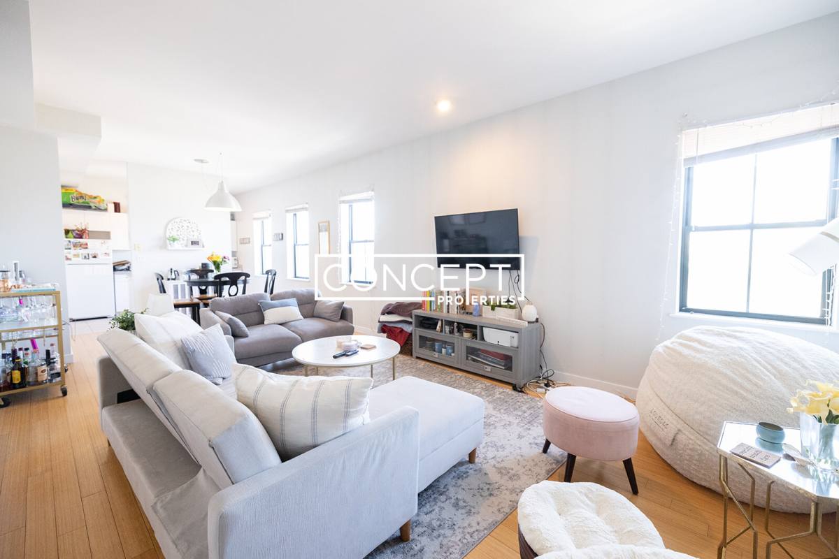 Apartment for rent at 1659-1661 Washington St #605, Boston, MA 02118