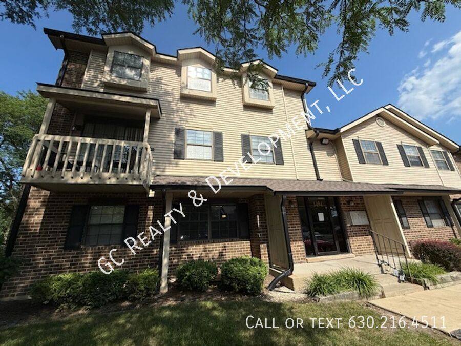 Apartment for rent at 1494 W Jefferson Ave #D, Naperville, IL 60540