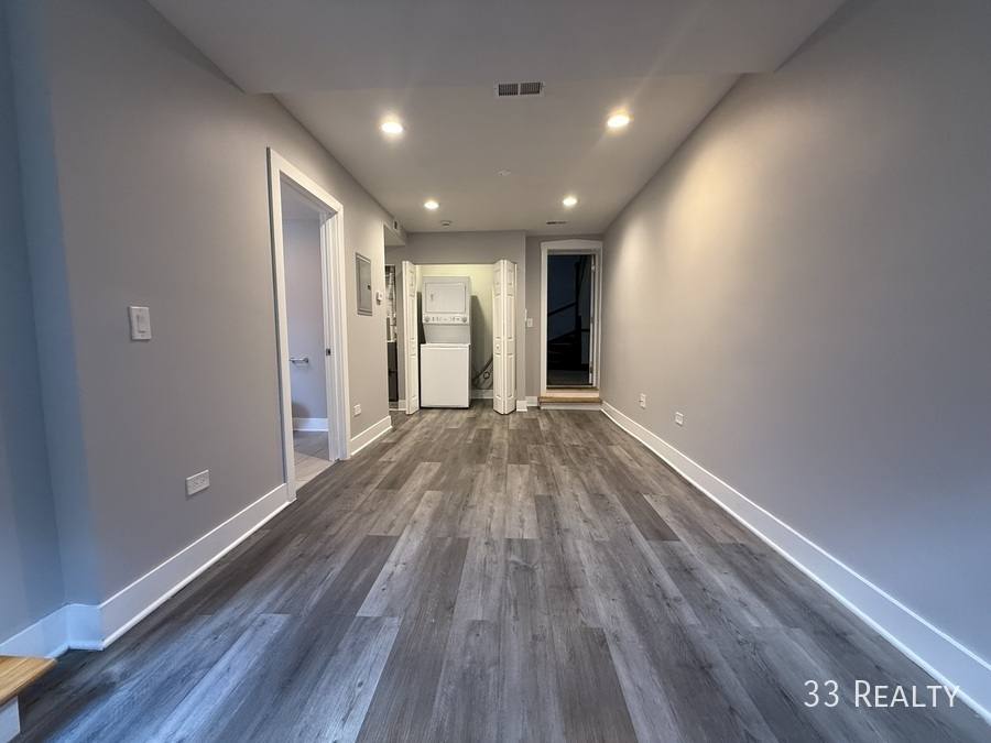 Apartment for rent at 952 Pleasant St #G, Oak Park, IL 60302