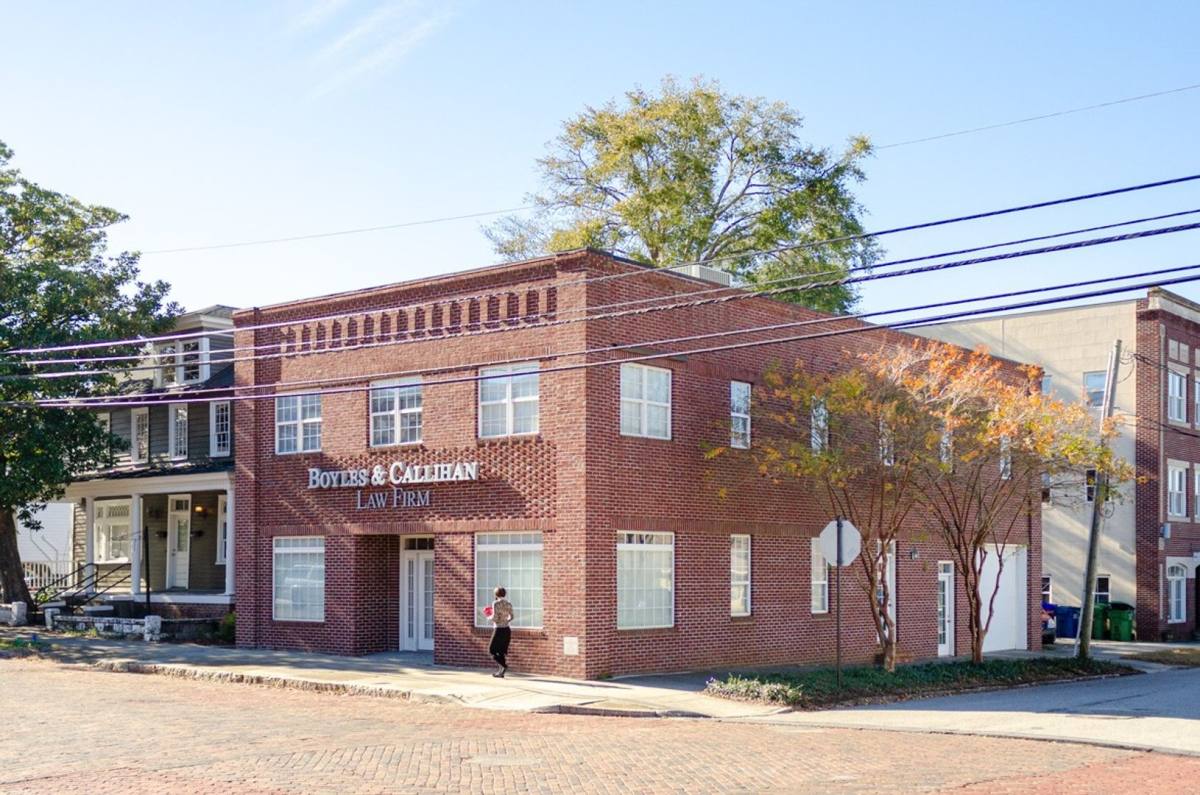 Apartment for rent at 319-B N Fourth St, Wilmington, NC 28401