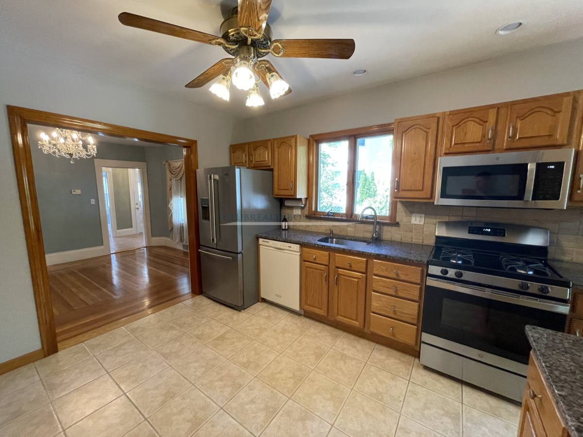 Apartment for rent at 13 Union St, Watertown, MA 02472