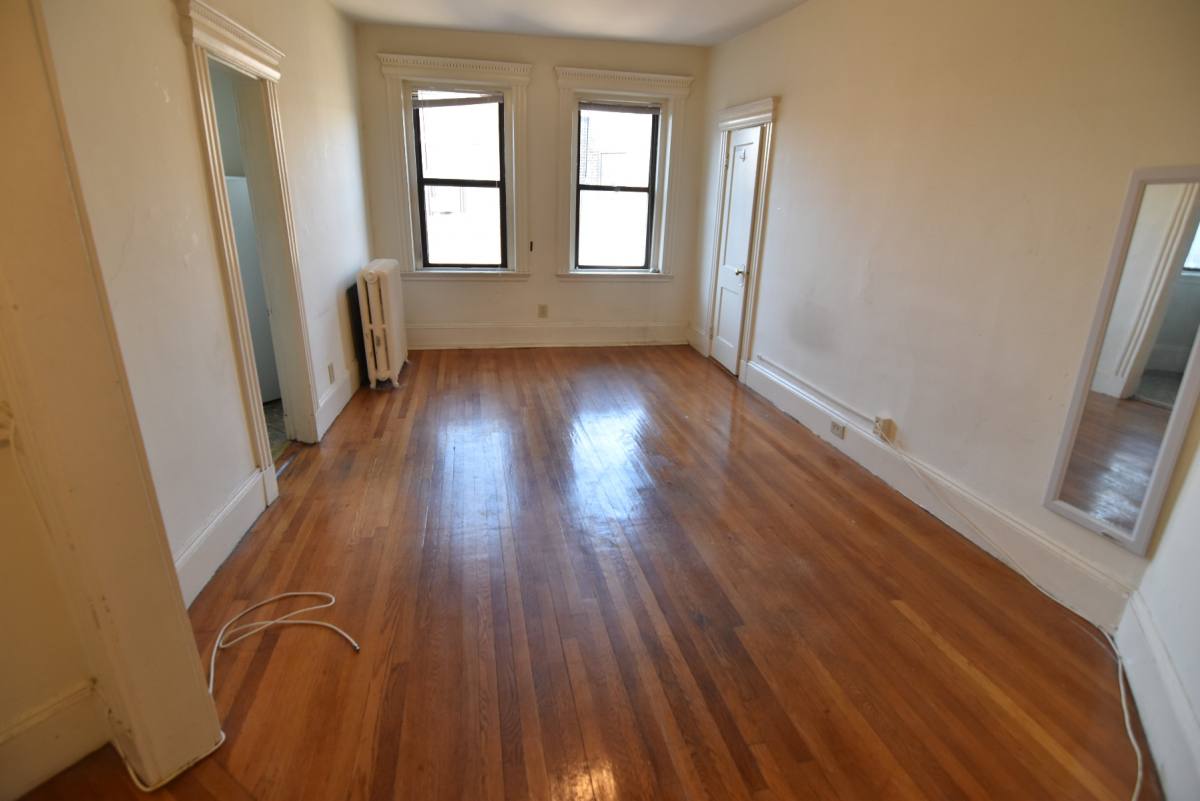 Apartment for rent at 11 Queensberry St #29, Boston, MA 02115