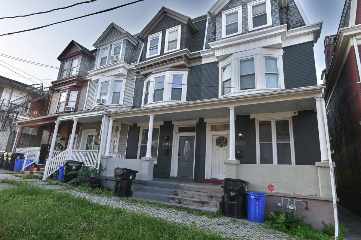 House for rent at 439 Harris St, Harrisburg, PA 17102