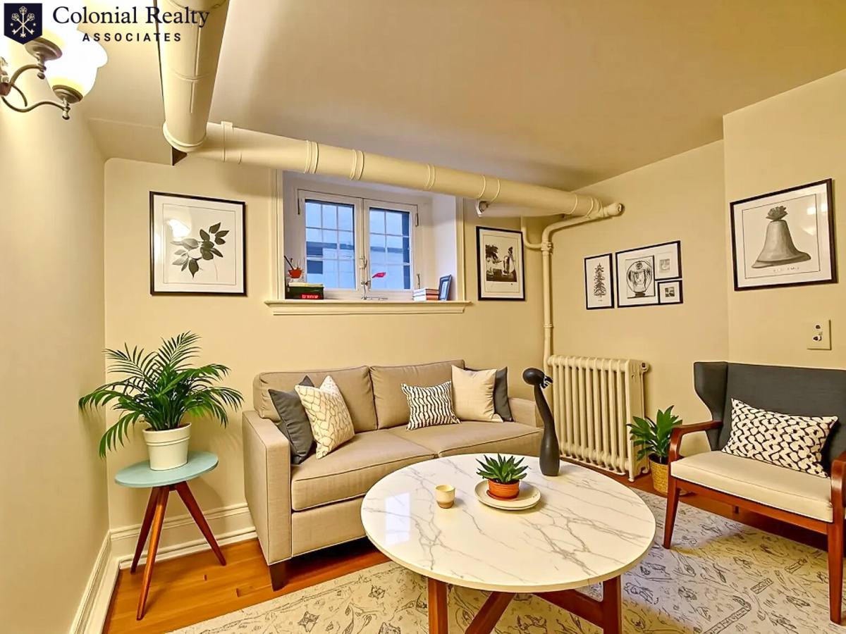 Apartment for rent at 86 Charles St #2, Boston, MA 02114