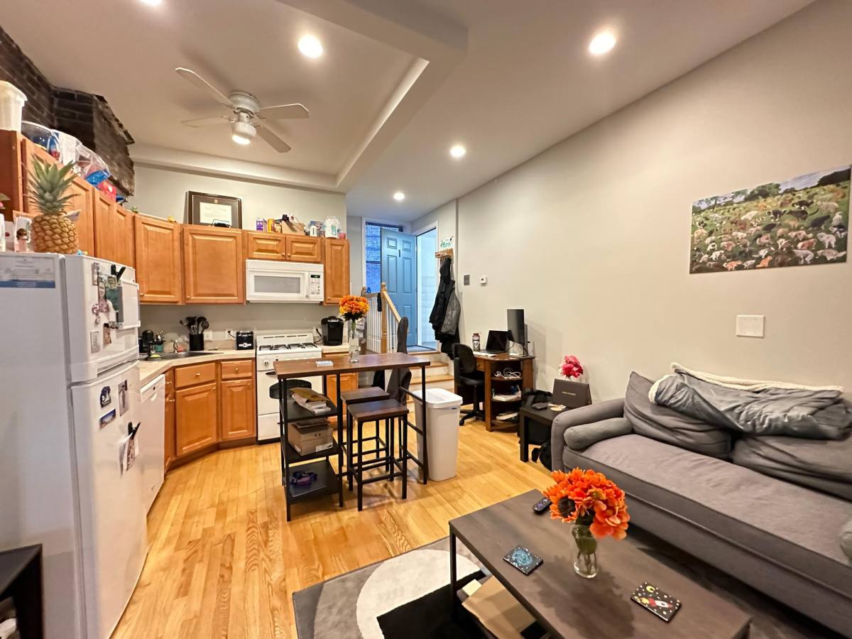 Apartment for rent at 204 Endicott St #1, Boston, MA 02113
