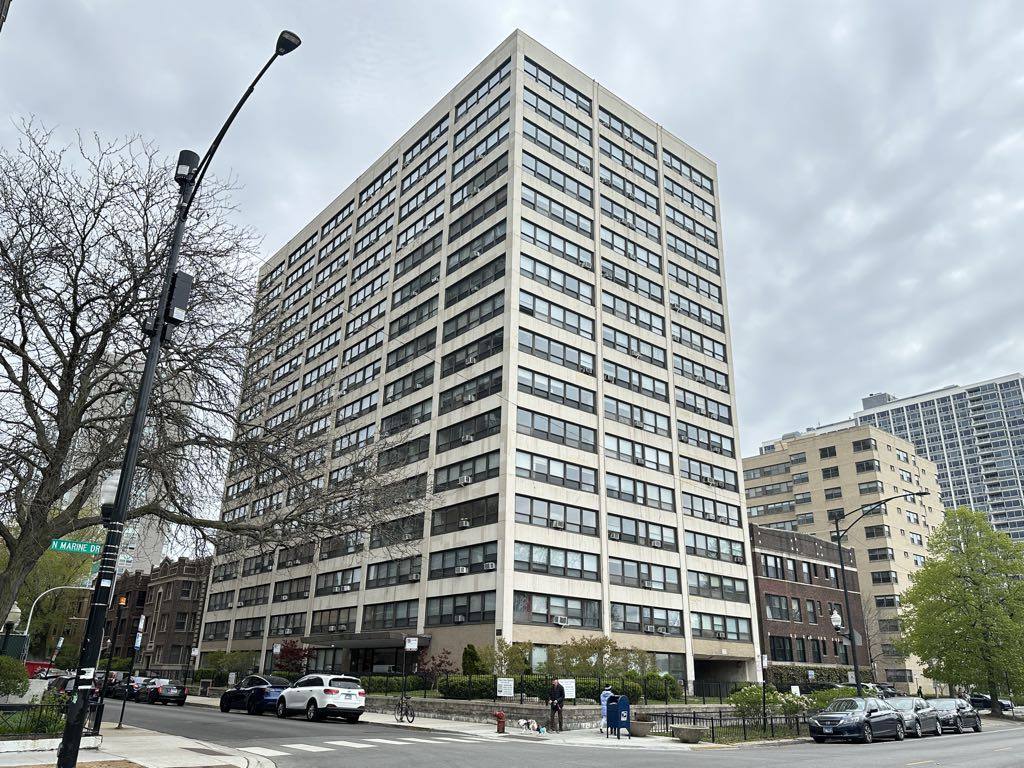 Apartment for rent at 4178 Marine Dr #P209, Chicago, IL 60613