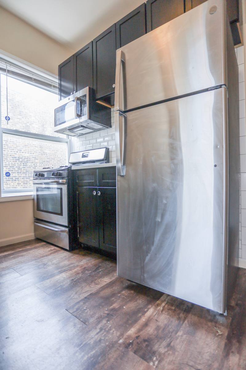 Apartment for rent at 1250 W Montrose #130, Chicago, IL 60640