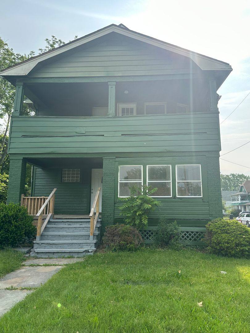 Townhouse for rent at 1185 E 123rd St, Cleveland, OH 44108