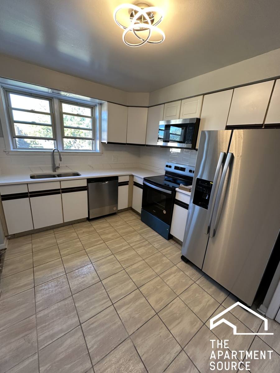Apartment for rent at 8644 Skokie Blvd #404, Skokie, IL 60077