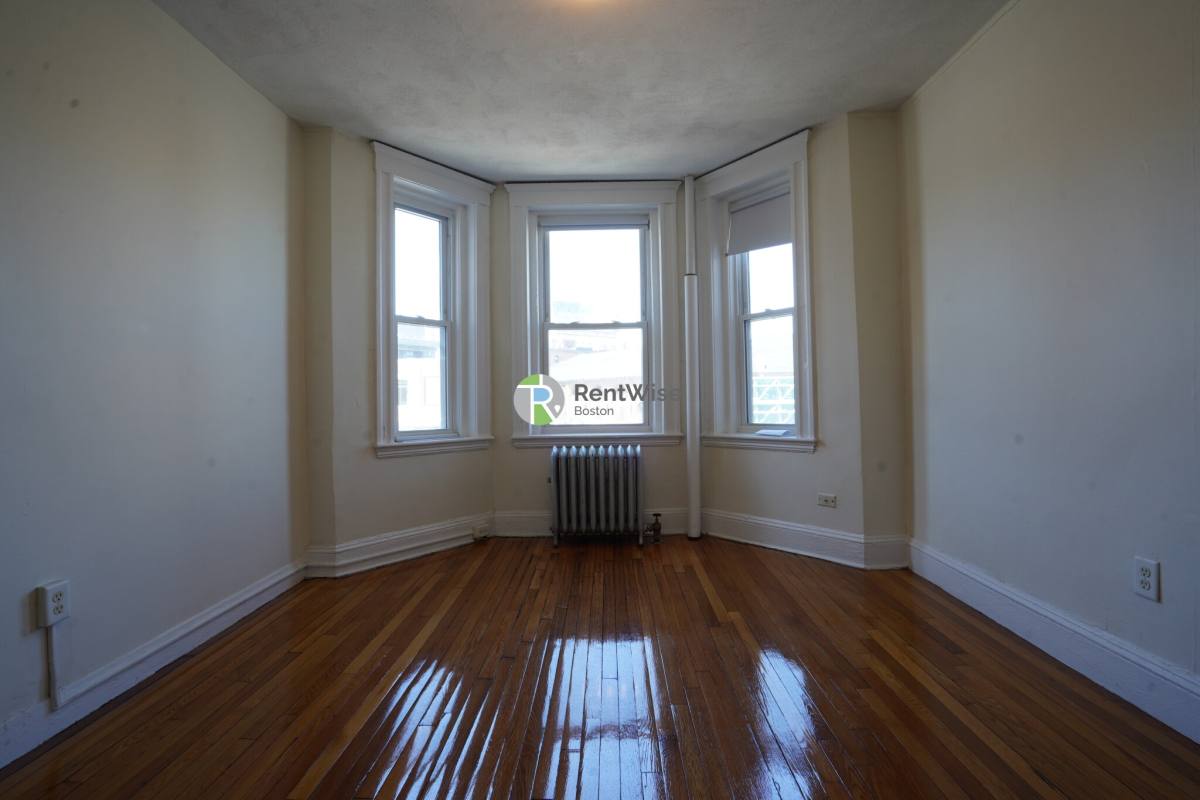 Apartment for rent at 1175 Boylston St #15, Boston, MA 02215