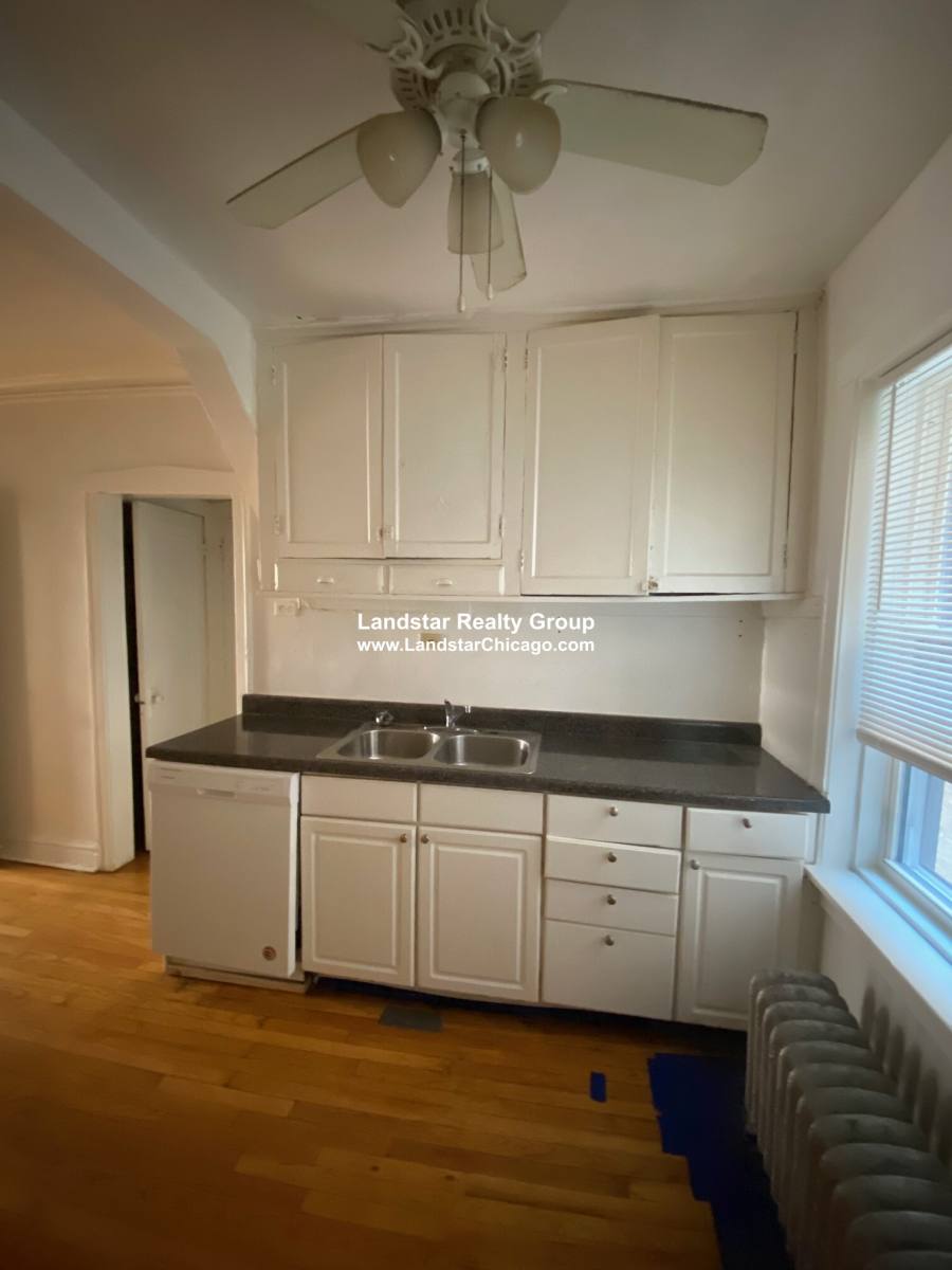 House for rent at 3902 W Argyle #3B, Chicago, IL 60625