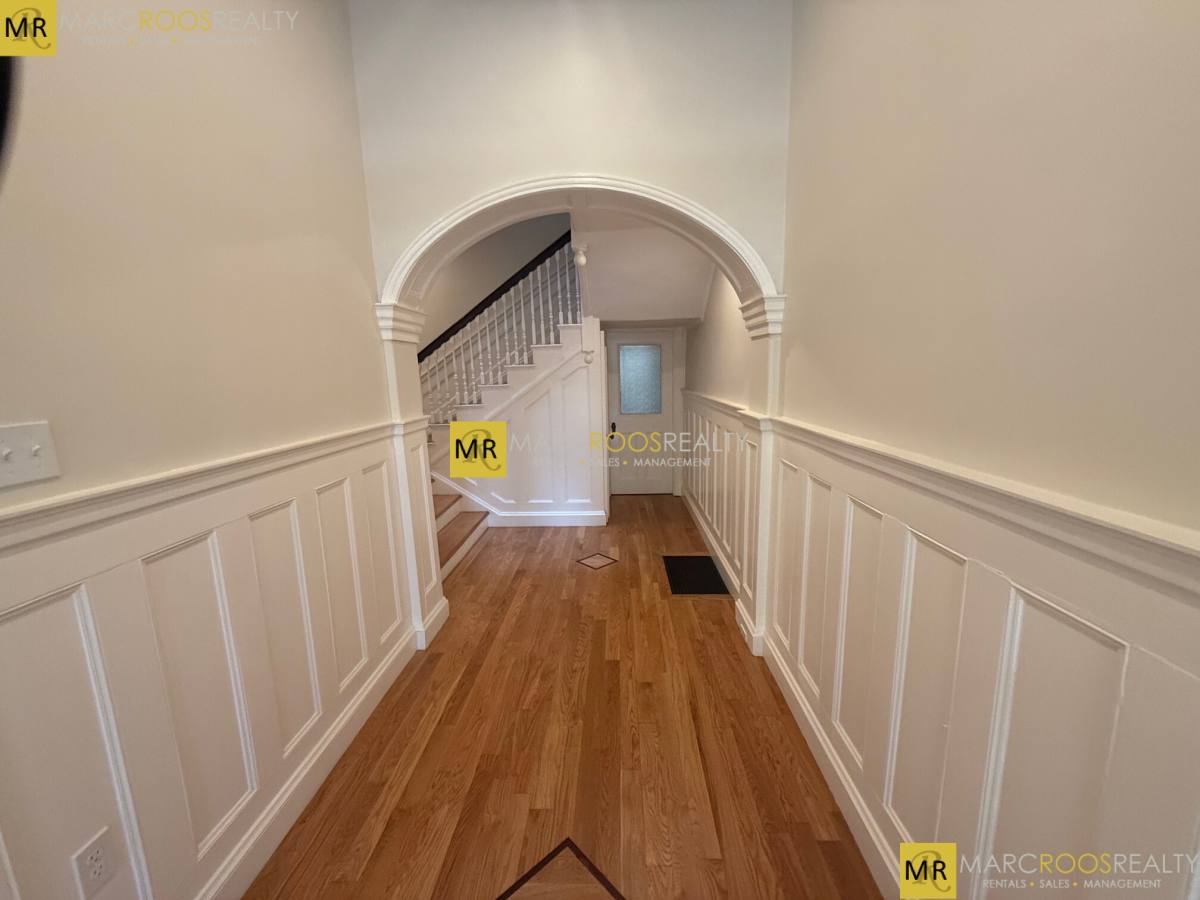 Townhouse for rent at 1726 Beacon St, Brookline, MA 02445
