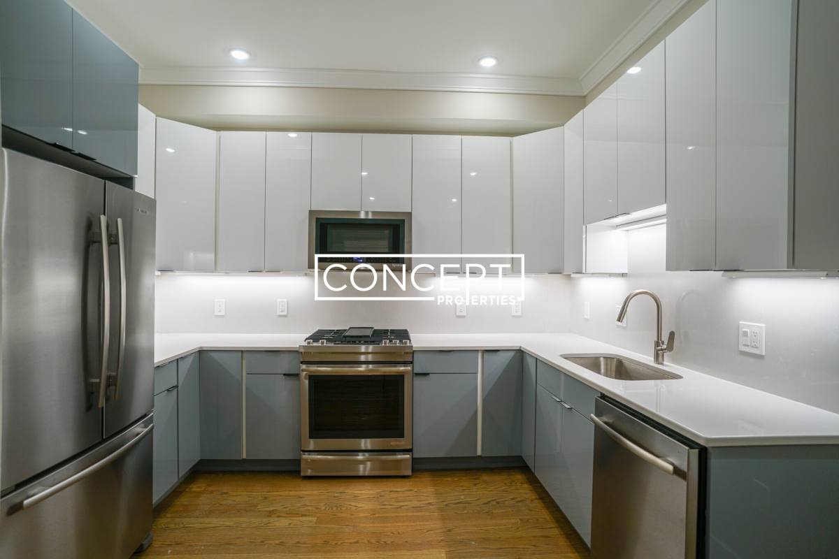 Apartment for rent at 464 Sumner #2, East Boston, MA 02128