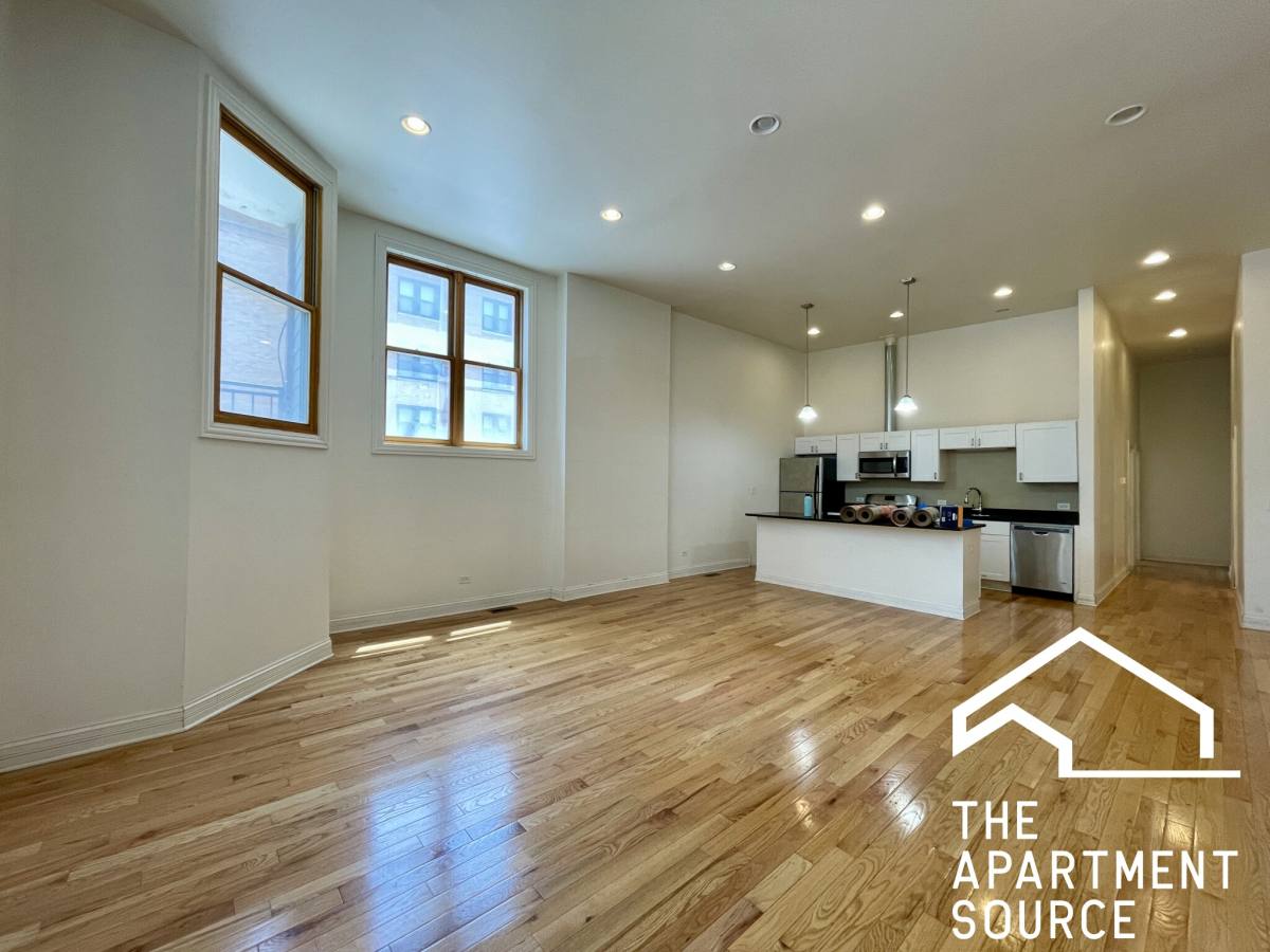House for rent at 2842 W Augusta Ave #1E, Chicago, IL 60622