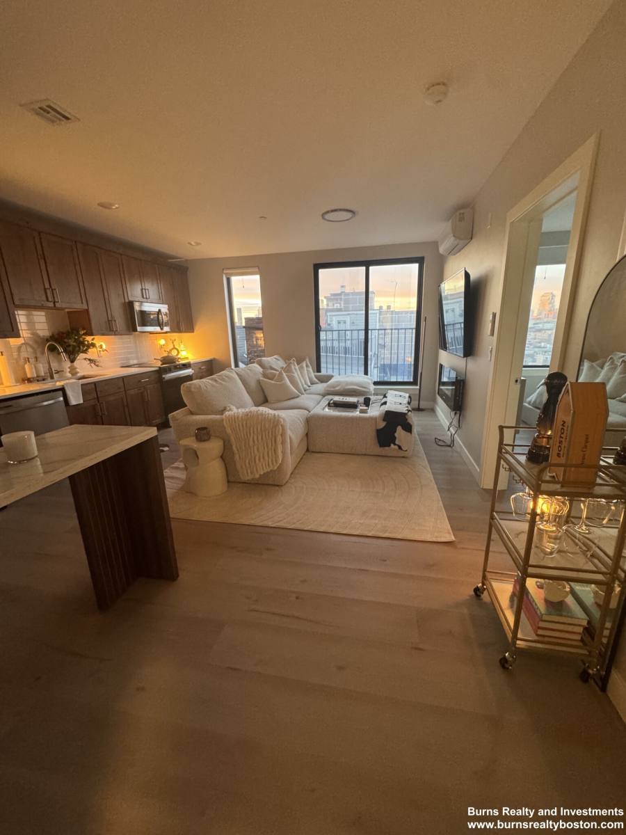 Apartment for rent at 400 W Broadway #509, South Boston, MA 02127