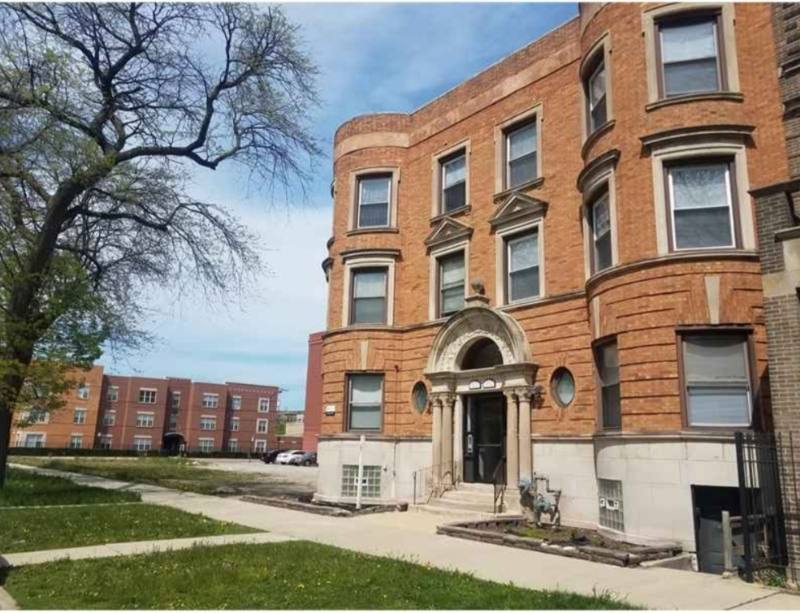 Apartment for rent at 4319 S Michigan Ave #3, Chicago, IL 60653