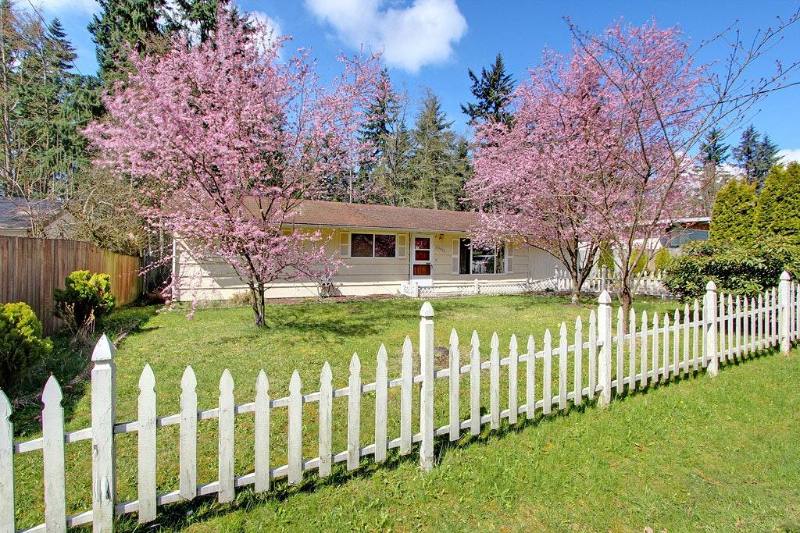 House for rent at 30819 8th Ave SW, Federal Way, WA 98023