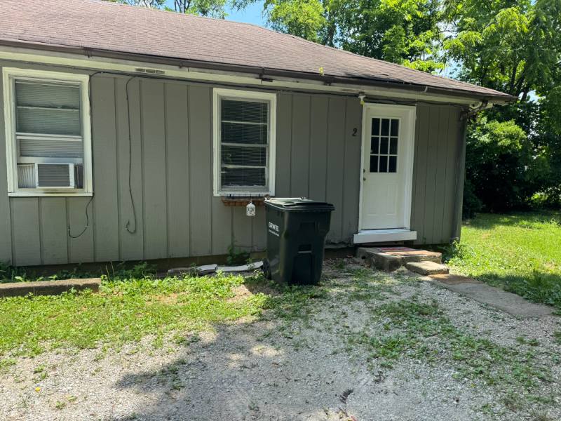 Apartment for rent at 258 W Vine St #2, Radcliff, KY 40160