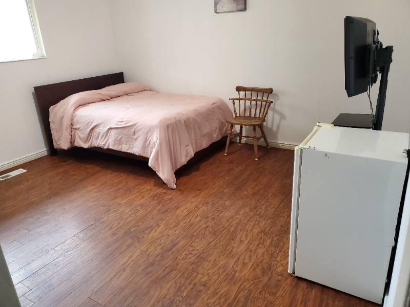 House for rent at 627 N Sir Michael Dr, Salt Lake City, UT 84116