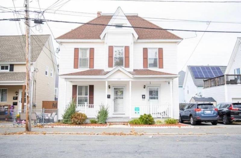 Apartment for rent at 174 4th Ave #B, Lowell, MA 01854