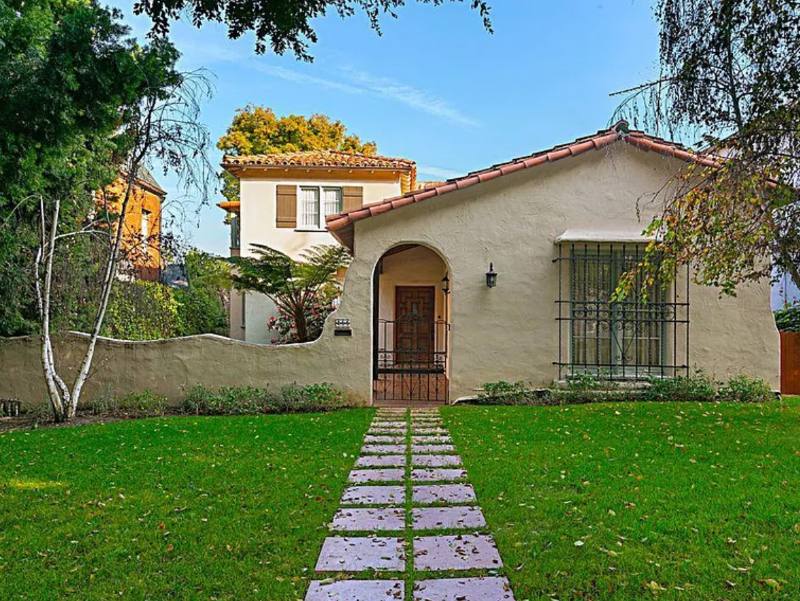 House for rent at 466 S Beverwil Dr, Beverly Hills, CA 90212