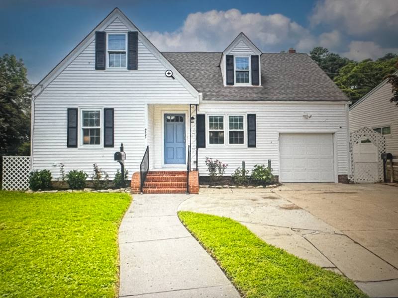 Apartment for rent at 9521 Grove Ave #B, Norfolk, VA 23503