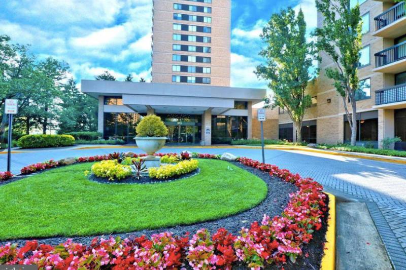 Condo for rent at 3709 S George Mason Dr #305, Falls Church, VA 22041