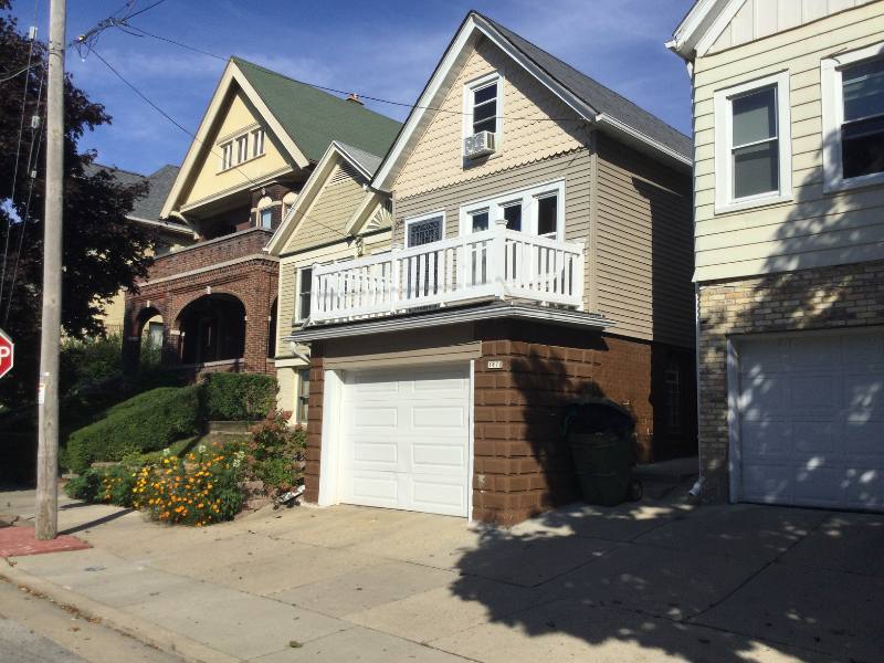 House for rent at 1870 N Warren Ave, Milwaukee, WI 53202