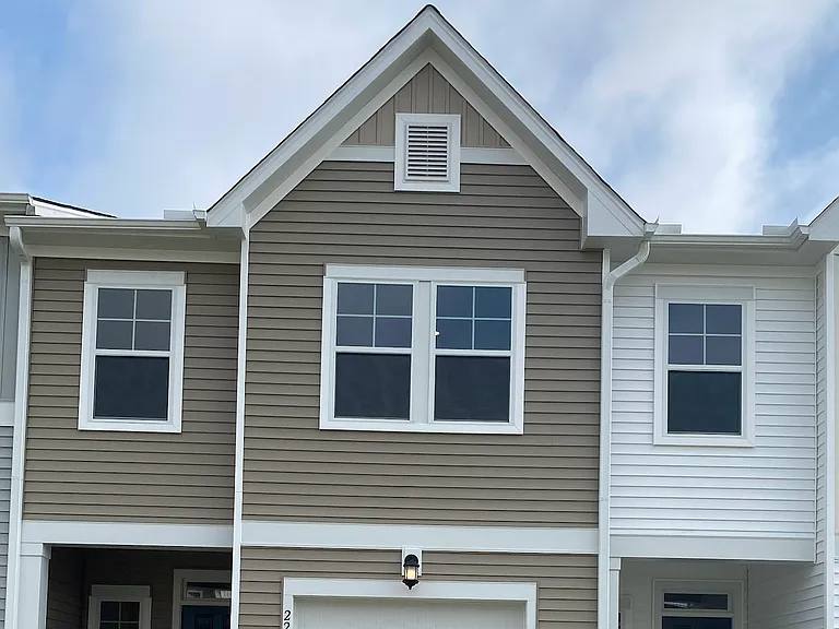 Townhouse for rent at 251 Paramount Dr, Smithfield, NC 27577