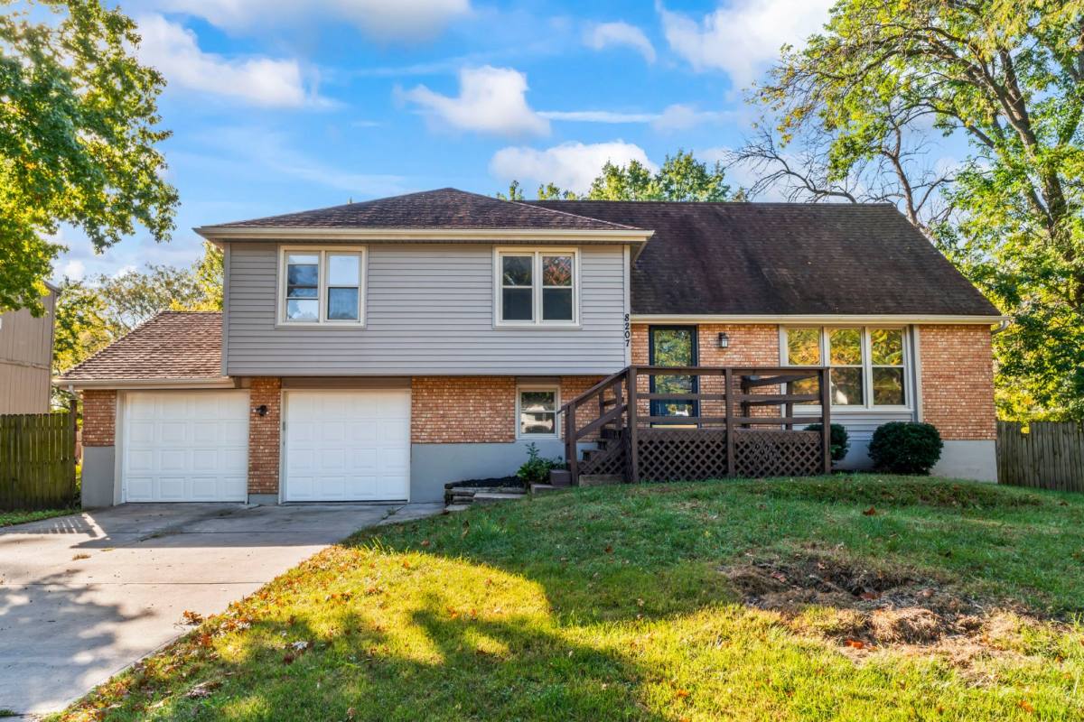 House for rent at 8207 E 134th Terrace, Grandview, MO 64030